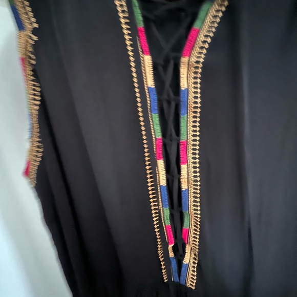 Maxi dress with lace up front - Picture 3 of 5